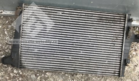 Intercooler, chladič vzduchu 4B0145805F Audi A6 C5 2.5TDi