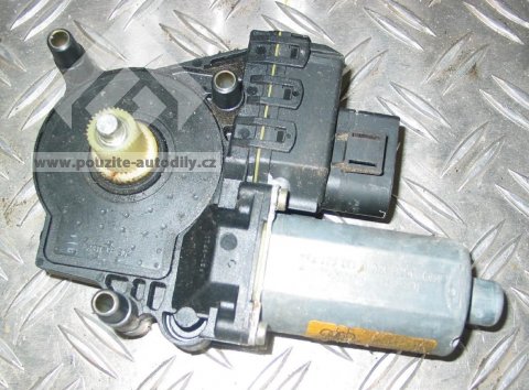 Motor stahování okna vlevo vzadu Audi A6 C5 98-05 4B0959801C