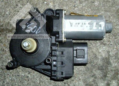 Motor stahování okna řidiče 4B0959801D Audi A6 C5