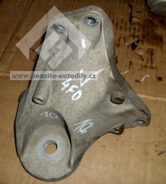 Držák - vzpěra převodovky vlevo, Audi A6 05-08, 4F0399113B