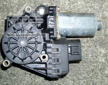 Motor spouštění okna spolujezdce Audi A6 C5 98-05 4B0959802E