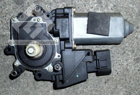 Motor stahování okna vlevo vzadu Audi A8 4D 94-98