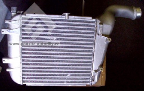 Chladič nasavaného vzduchu, Intercooler Audi Q7 4L0145803B
