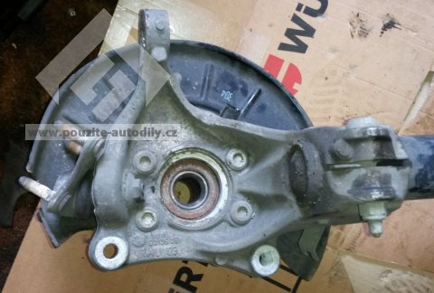 Těhlice s nábojkou vlevo Audi A3 3C0407253F, 8J0598625