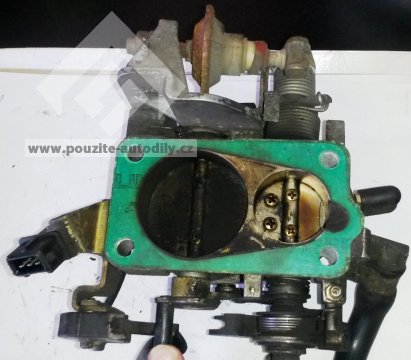 Hrdlo škrtící klapky Audi 100 C4, Audi 80/ 90 2,3 054133063D