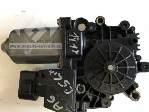 Motor stahování okna vpravo vzadu 4B0959802B Audi A6 98-05