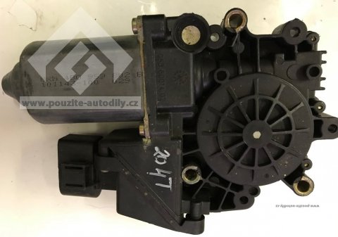 Motor stahování okna vpravo vzadu 4B0959802B Audi A6 C5