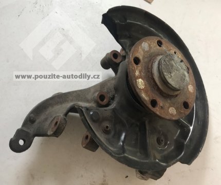 Těhlice 5Q0505435F s nábojem kola 8V0598611 zadní levá Audi