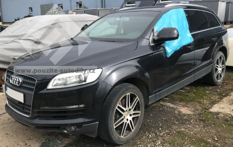 Přední blatník pravý 4L0821102 Audi Q7 4L