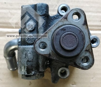 Servo čerpadlo 7L8422154E Audi Q7 4L