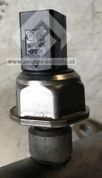 Rozdělovač paliva 059130089AB + čidlo tlaku 059130758E Audi 3,0TDi