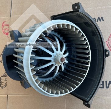 Motor ventilátoru topení 7L0820021L Audi Q7 4L