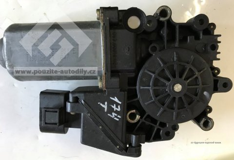 4B0959801E Motor stahování okna řidiče Audi A6 C5