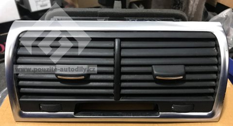 4L0820951P, 4L0820951 Ofukovač uprostřed Audi Q7 4L