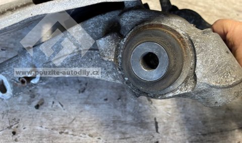 Těhlice pravá zadní Audi A4 B8 8K / A5 B8 8T 8K0505436AB / 8K0505432AG