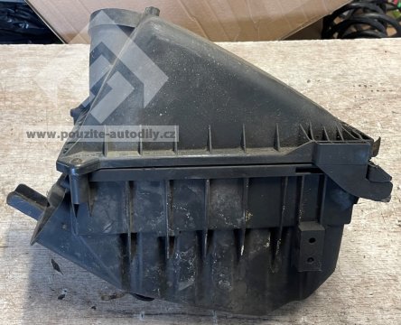 059133835A Vzduchový filtr, filtrbox 2.5 TDi Audi A4 B6 8E