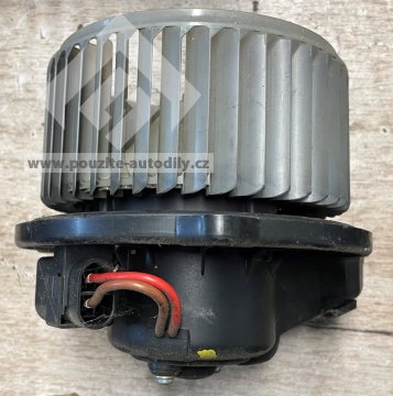 4B1820021 Ventilátor topení Bosch 0130111202 Audi A6 C5 4B 98-02