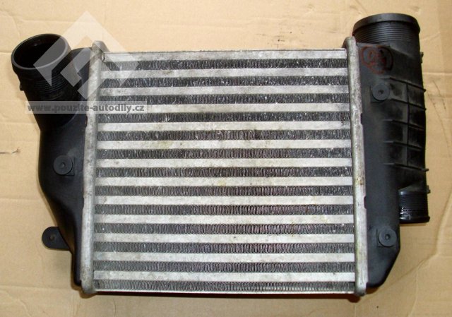 Chladič nasavaného vzduchu, Intercooler A6 C6 4F0145805E