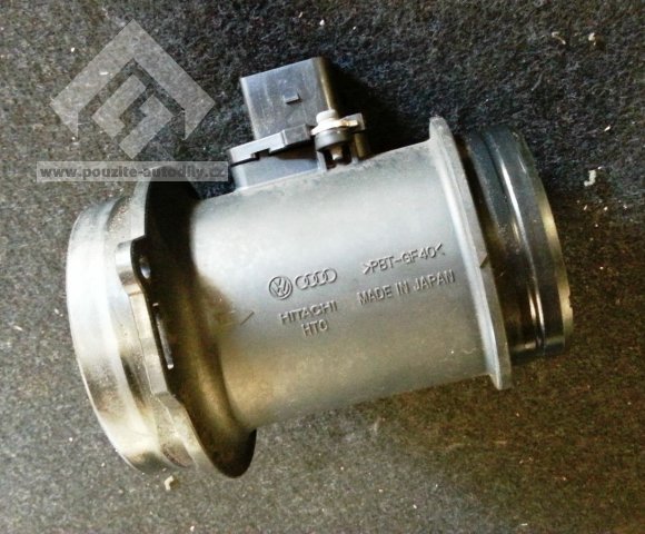 Měřič hmotnosti vzduchu Hitachi, originál Audi 059906461K