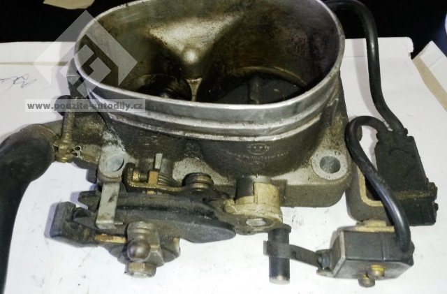 Hrdlo škrtící klapky Audi 100 C4, Audi 80/ 90 2,3 054133063D