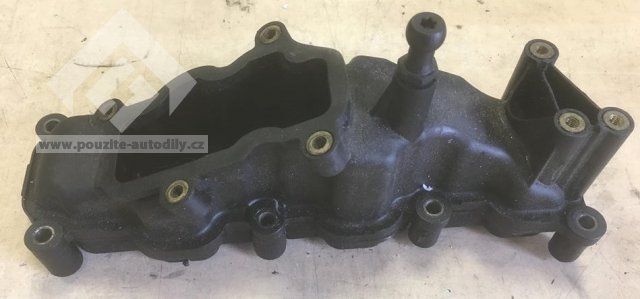 Trubka sací potrubí vpravo 059129712BQ Audi A6 4F, A8