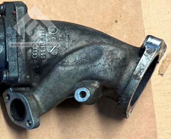 059145997D Hrdlo škrtící klapky 3,0TDi Audi A4 8E, A6 4F, A8 4E, Q7 4L, VW